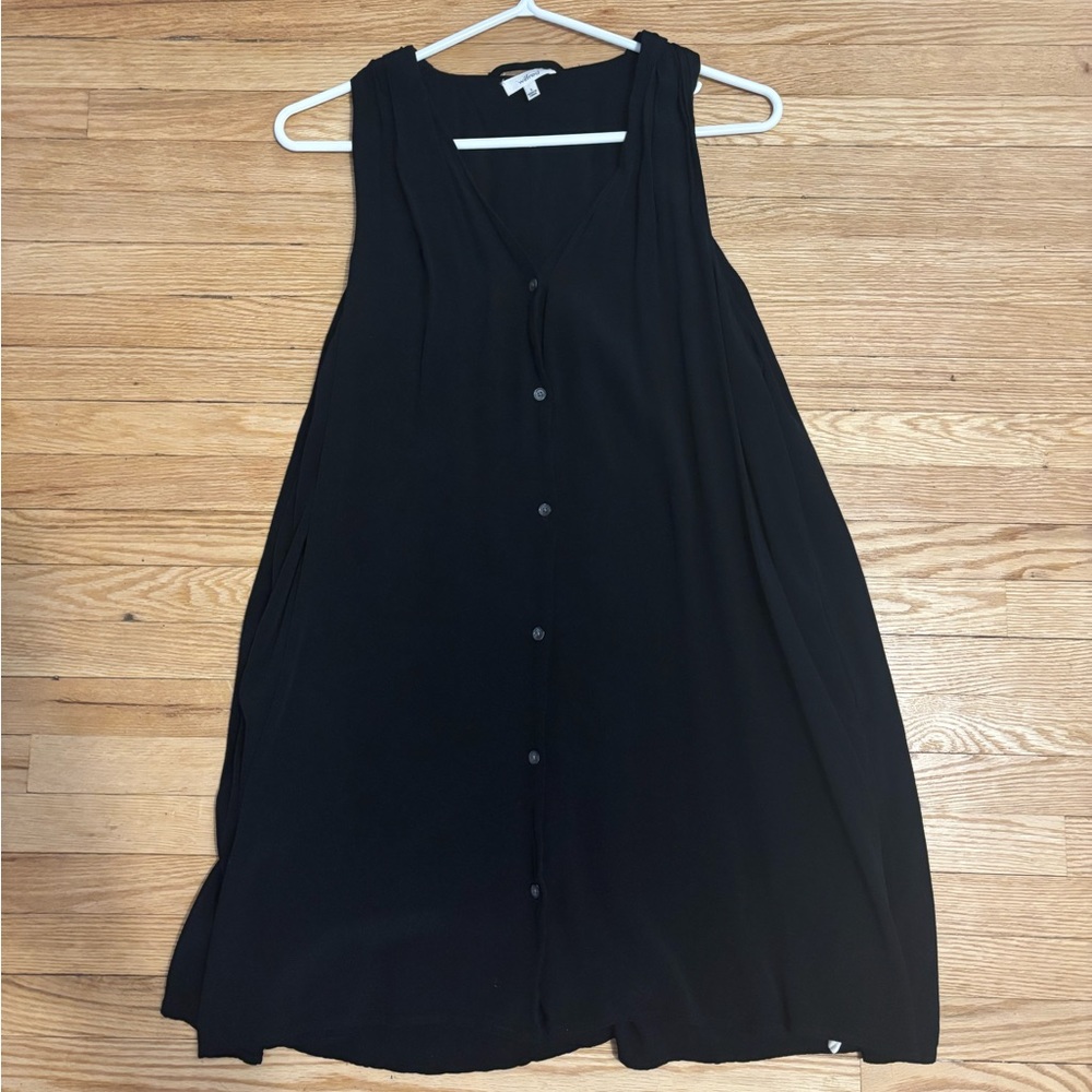 Aritzia Sleeveless Dress